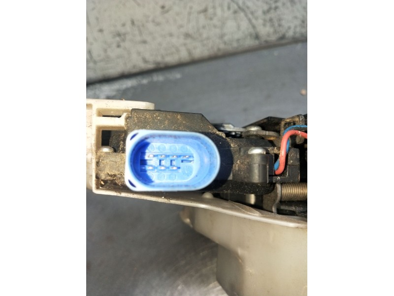 Recambio de motor cierre centralizado trasero derecho para volkswagen golf v (1k1) 1.9 tdi referencia OEM IAM  5P 