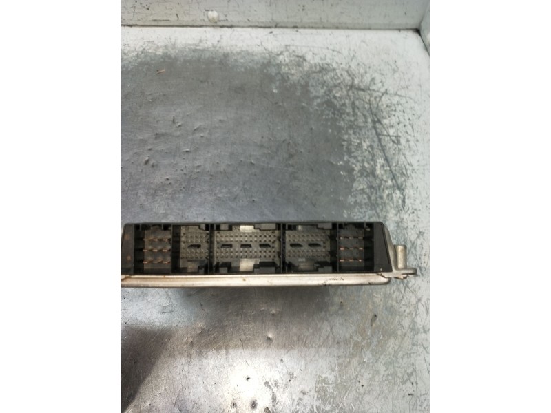 Recambio de centralita motor uce para bmw 5 (e39) 530 d referencia OEM IAM 0281001830 7785540 28RTE449 00