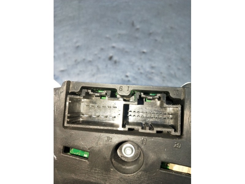 Recambio de cuadro instrumentos para dodge caliber s referencia OEM IAM P05107004AI TGGQI17070CA6R 06