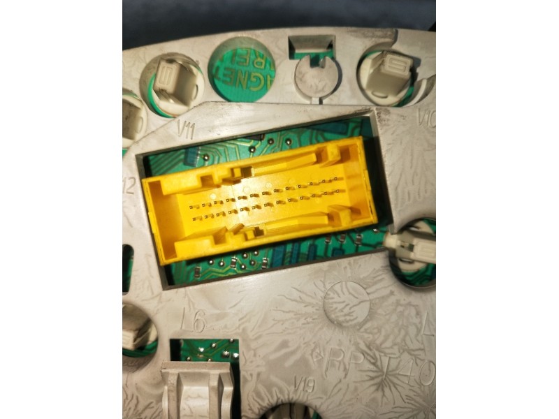 Recambio de cuadro instrumentos para peugeot 206 hatchback (2a/c) 1.4 i referencia OEM IAM 9641573780 09032109901 