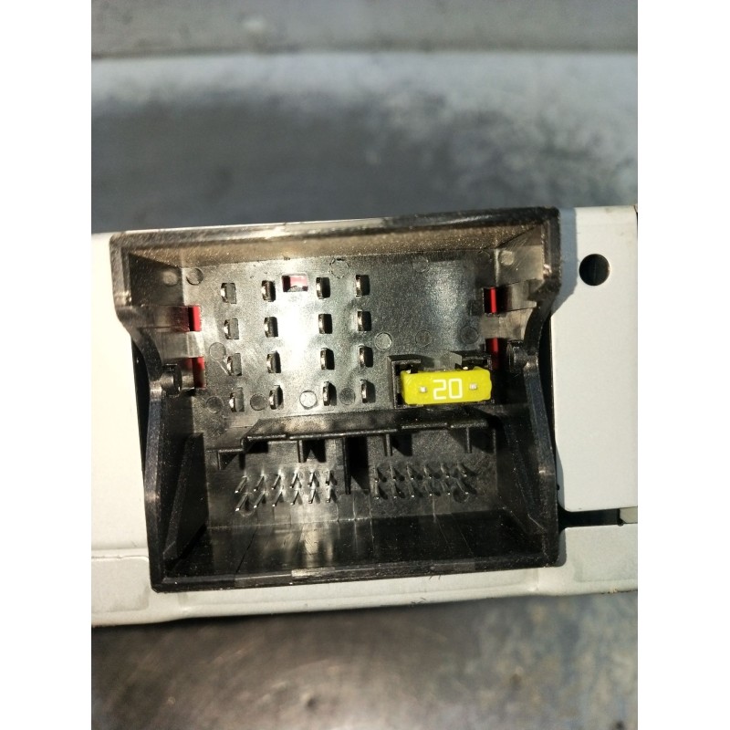 Recambio de sistema audio / radio cd para mercedes-benz sprinter iii furgón fwd referencia OEM IAM A90782003019107 ZGS001Q001 22