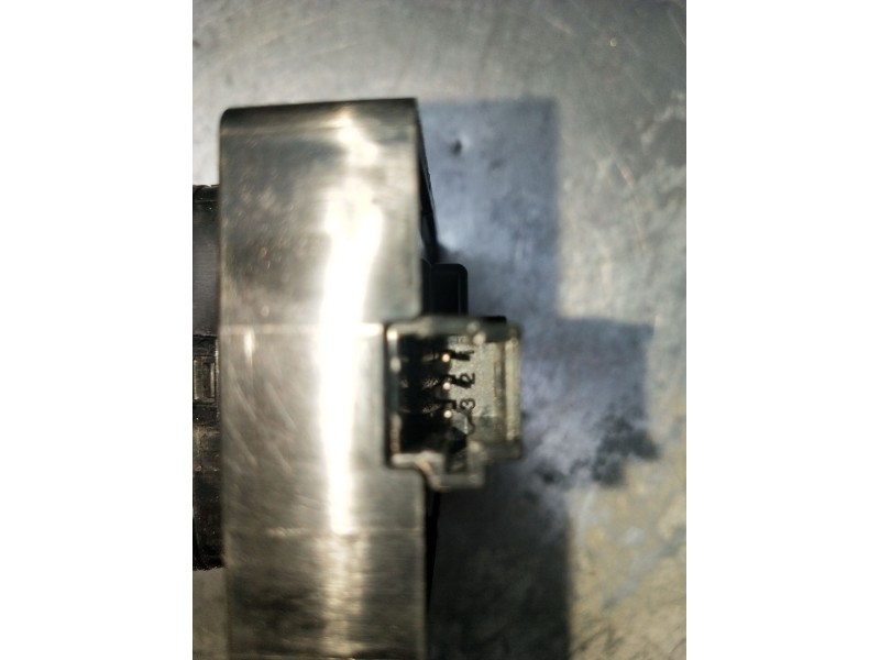 Recambio de mando elevalunas delantero izquierdo para mercedes-benz sprinter iii furgón fwd referencia OEM IAM A9079054507  5P 2