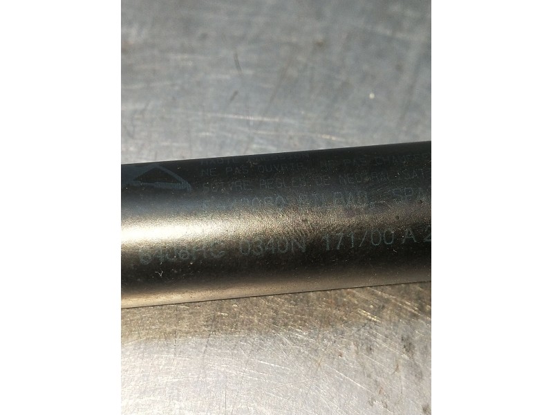 Recambio de amortiguadores maletero / porton para renault clio ii (bb_, cb_) 1.9 dti (b/cb0u) referencia OEM IAM 8408HC  98