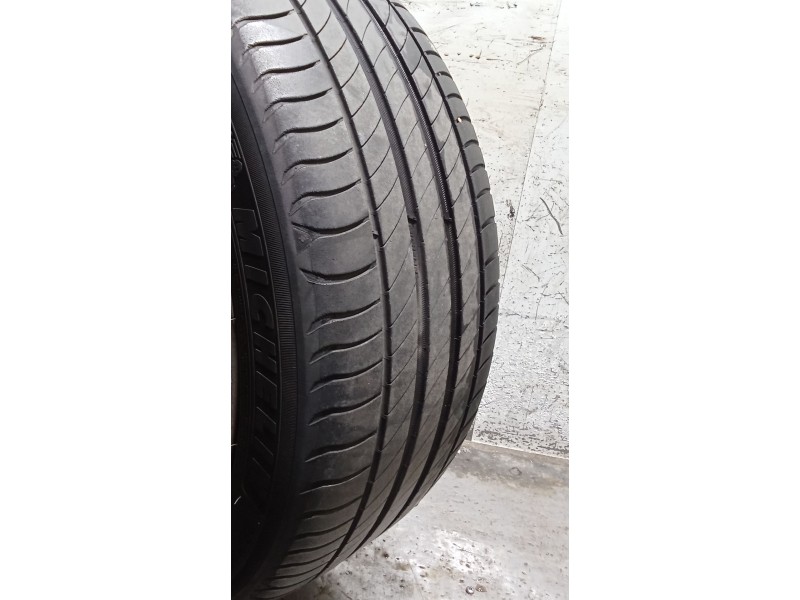 Recambio de juego llantas para bmw x1 (e84) sdrive 18 d referencia OEM IAM 225/45 R18 95Y 255/40 R18 99Y 