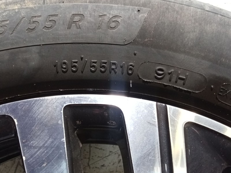 Recambio de juego llantas para peugeot 208 (p2) referencia OEM IAM 195/55 R16 91H  VER FOTOS