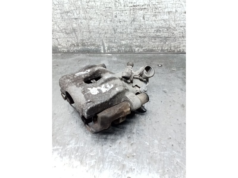 Recambio de pinza freno trasera derecha para ford focus ii (da_, hcp, dp) 1.6 tdci referencia OEM IAM  FOMOCO 05
