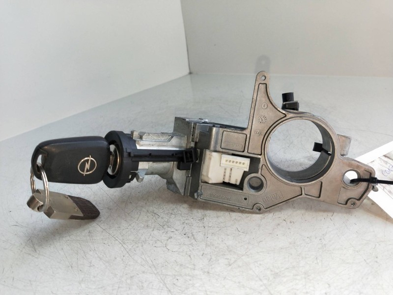Recambio de conmutador de arranque para opel zafira b 1.8 16v referencia OEM IAM N0501882  