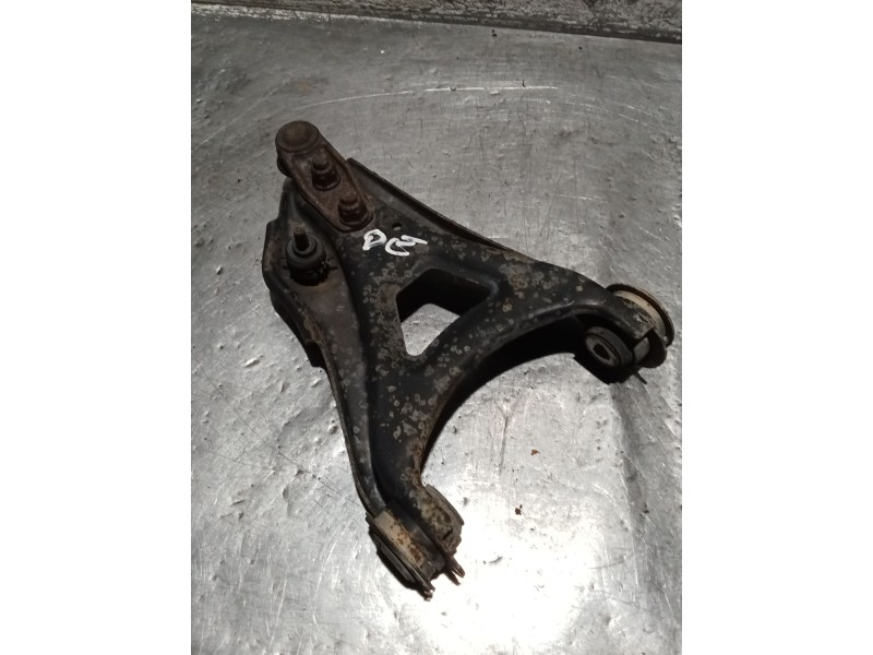 Recambio de brazo suspension inferior delantero derecho para renault kangoo (kc0/1_) 1.5 dci (kc07) referencia OEM IAM   01