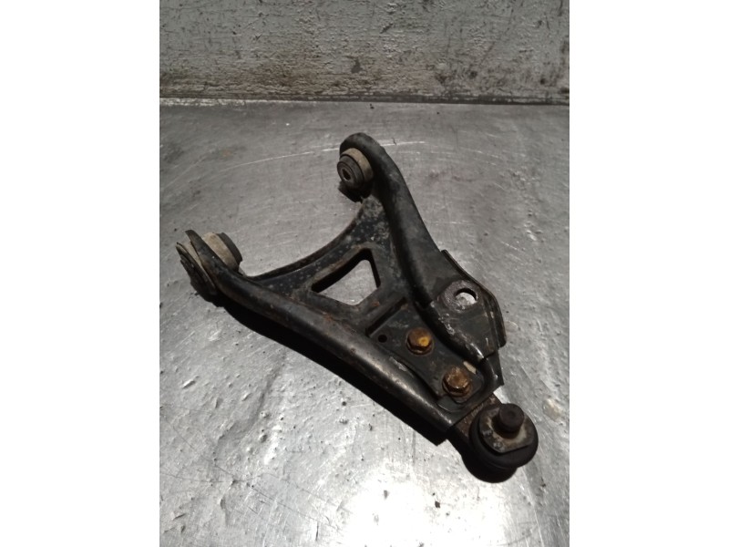 Recambio de brazo suspension inferior delantero izquierdo para renault kangoo (kc0/1_) 1.5 dci (kc07) referencia OEM IAM   01