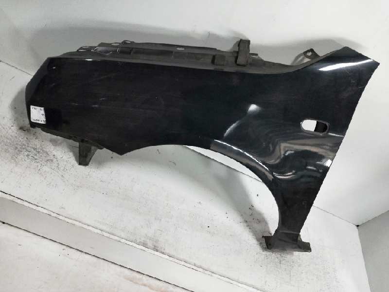 Recambio de aleta delantera izquierda para volkswagen polo berlina (6n1) referencia OEM IAM   