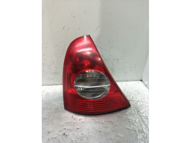 Recambio de piloto trasero izquierdo para renault clio ii (bb_, cb_) 1.2 (bb0a, bb0f, bb10, bb1k, bb28, bb2d, bb2h, cb0a,... ref