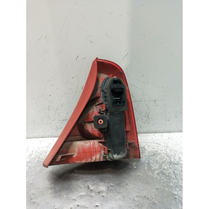 Recambio de piloto trasero izquierdo para renault clio ii (bb_, cb_) 1.2 (bb0a, bb0f, bb10, bb1k, bb28, bb2d, bb2h, cb0a,... ref