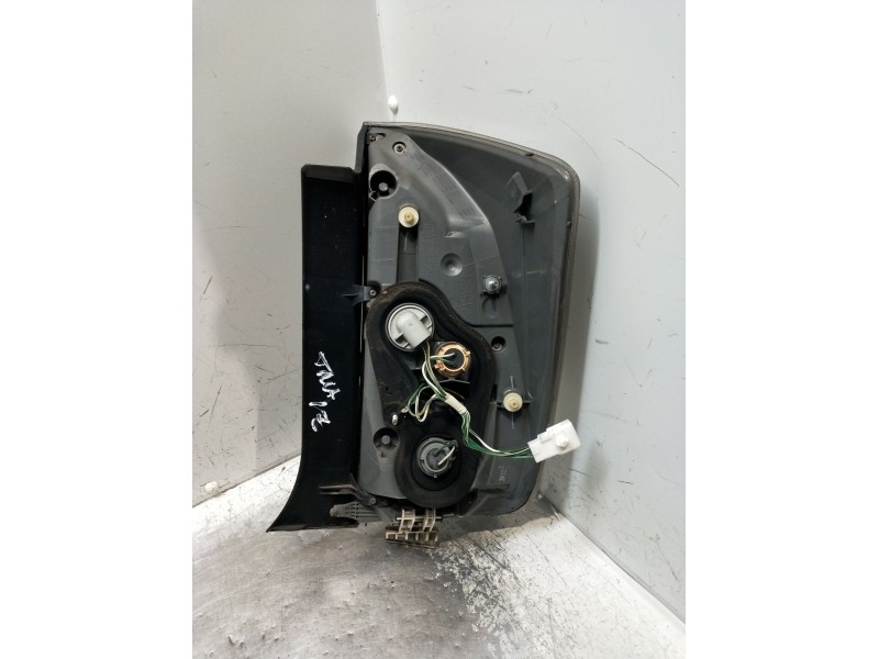 Recambio de piloto trasero izquierdo para toyota prius (nhw30) eco referencia OEM IAM   