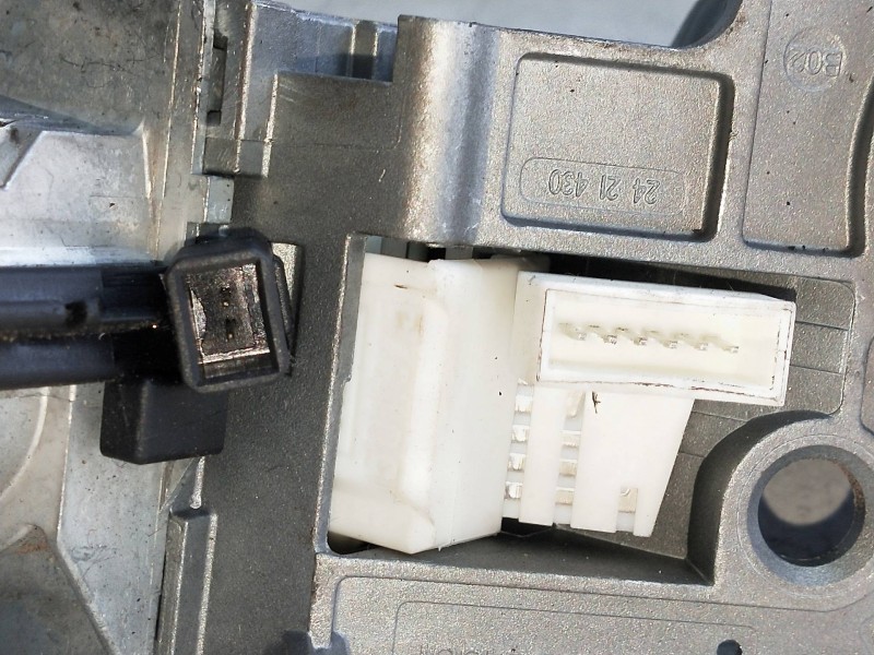 Recambio de conmutador de arranque para opel zafira b 1.8 16v referencia OEM IAM N0501882  