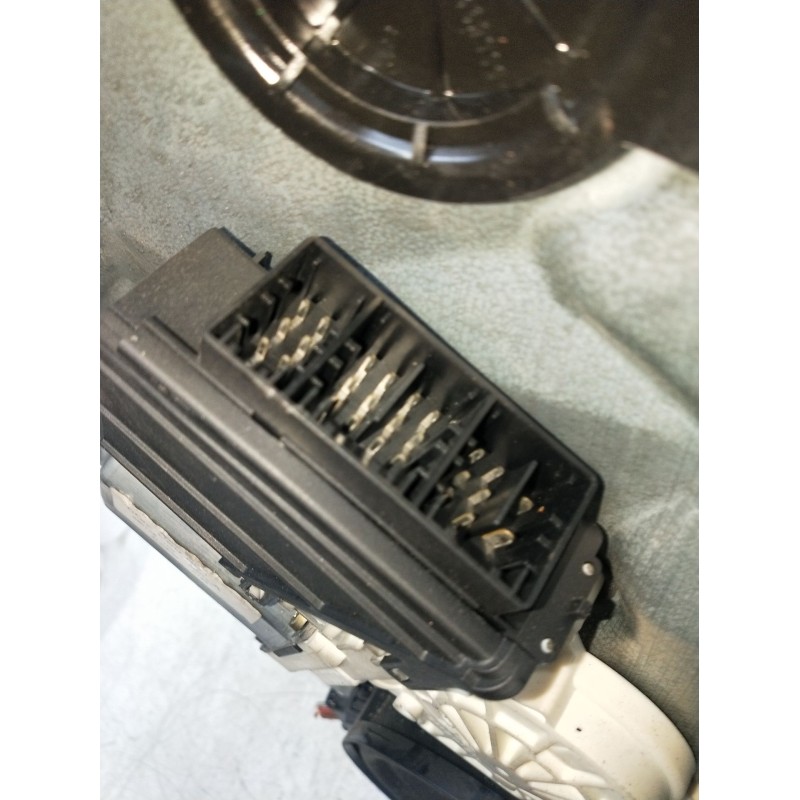 Recambio de elevalunas delantero derecho para seat cordoba (6l2) 1.9 tdi referencia OEM IAM 6L4837752DJ 5P 