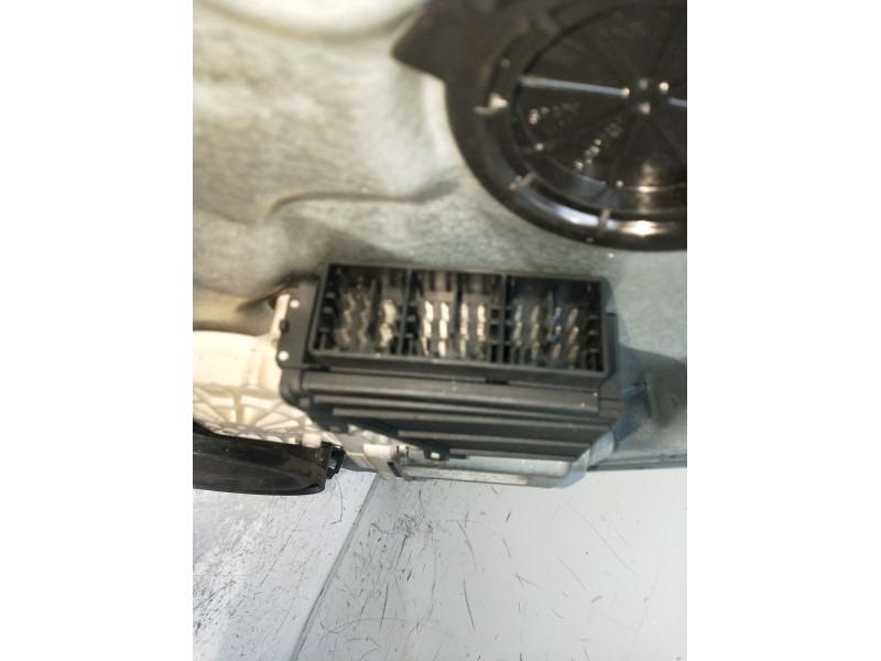 Recambio de elevalunas delantero izquierdo para seat cordoba (6l2) 1.9 tdi referencia OEM IAM 6L4837751CQ 5P 