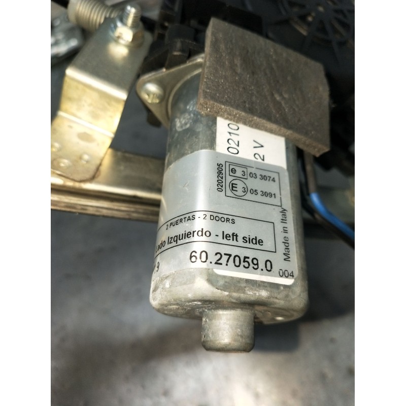 Recambio de elevalunas delantero izquierdo para seat ibiza ii (6k1) 1.9 tdi referencia OEM IAM 60270590 053091 033074 3P