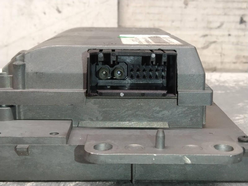 Recambio de pantalla multifuncion para peugeot 407 st confort pack referencia OEM IAM 9654917880  