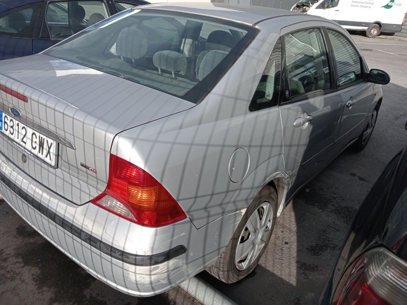 ford focus i sedán (dfw) del año 2004