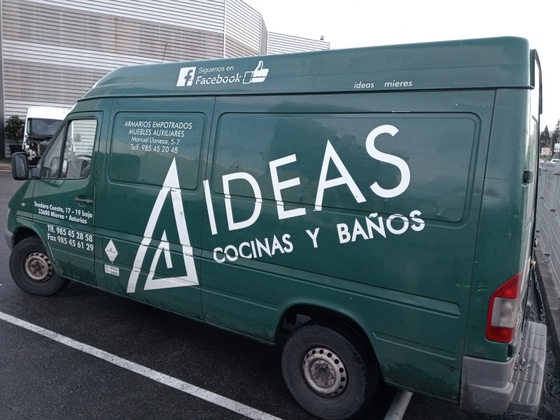 mercedes-benz sprinter 3-t furgoneta (b903) del año 2005