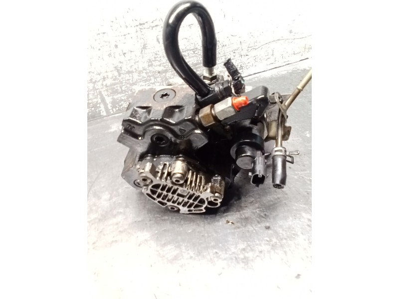 Recambio de bomba inyeccion para toyota yaris (ncp1/nlp1/scp1) 1.4 turbodiesel cat referencia OEM IAM 0445010113 221000N011 BOSC