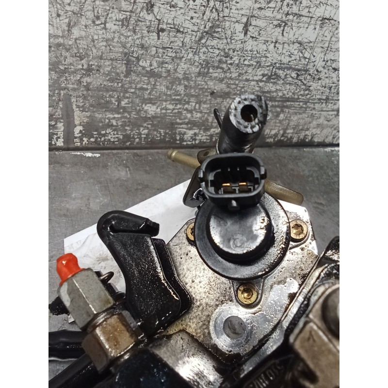 Recambio de bomba inyeccion para toyota yaris (ncp1/nlp1/scp1) 1.4 turbodiesel cat referencia OEM IAM 0445010113 221000N011 BOSC