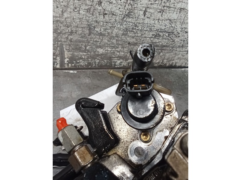 Recambio de bomba inyeccion para toyota yaris (ncp1/nlp1/scp1) 1.4 turbodiesel cat referencia OEM IAM 0445010113 221000N011 BOSC