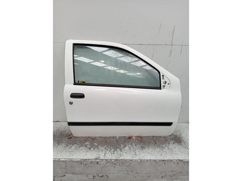 Recambio de puerta delantera derecha para fiat punto (176_) 60 1.2 (176ap, 176ar, 176aq, 176bb) referencia OEM IAM   3P