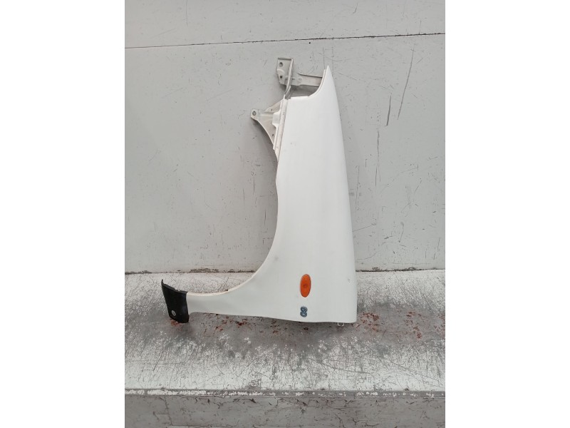 Recambio de aleta delantera izquierda para fiat punto (176_) 60 1.2 (176ap, 176ar, 176aq, 176bb) referencia OEM IAM   3P