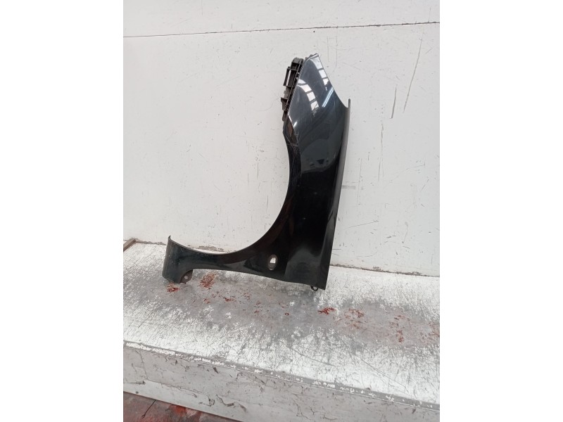 Recambio de aleta delantera izquierda para peugeot 307 (3a/c) 1.6 hdi 110 referencia OEM IAM   5P