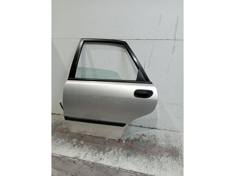 Recambio de puerta trasera izquierda para volvo s40 i (644) 1.9 di referencia OEM IAM   4P