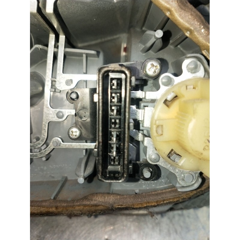 Recambio de piloto trasero izquierdo para toyota yaris (ncp1/nlp1/scp1) 1.4 turbodiesel cat referencia OEM IAM   03