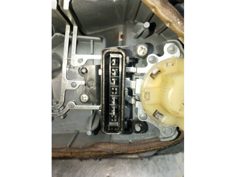 Recambio de piloto trasero izquierdo para toyota yaris (ncp1/nlp1/scp1) 1.4 turbodiesel cat referencia OEM IAM   03
