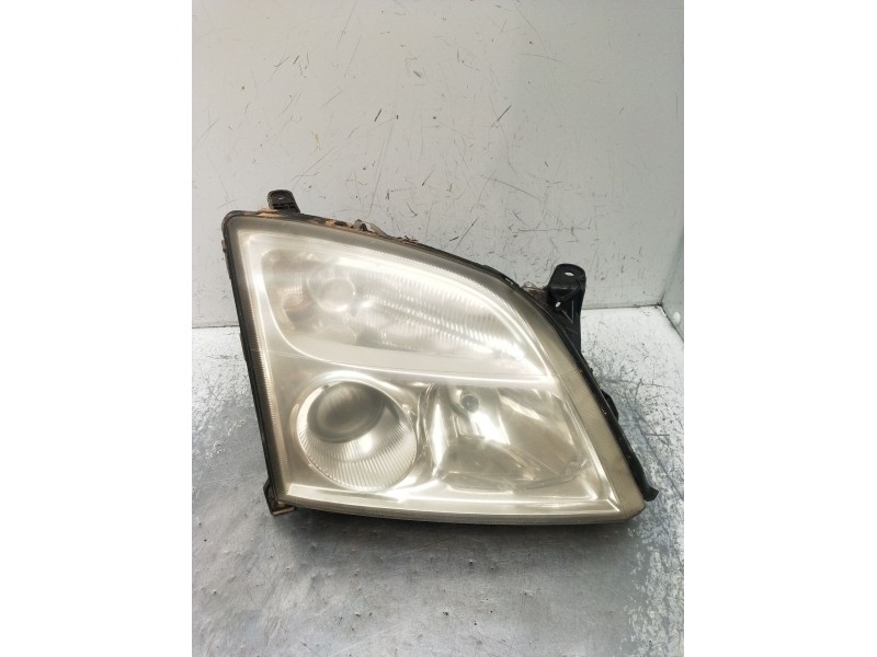 Recambio de faro derecho para opel vectra c berlina club referencia OEM IAM   03 FARO PARA PULIR