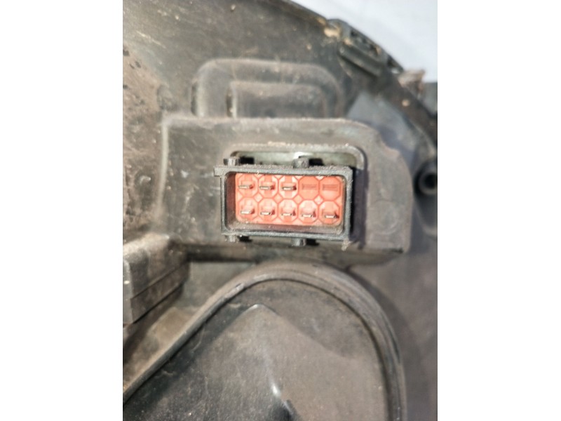 Recambio de faro izquierdo para opel vectra c berlina club referencia OEM IAM   03 FARO PARA PULIR