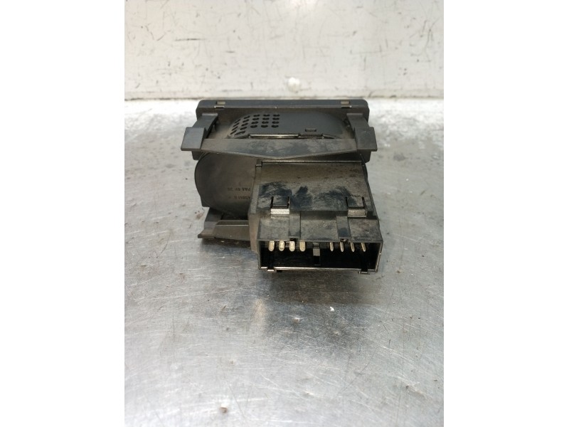 Recambio de mando luces para ford focus ii (da_, hcp, dp) 1.6 tdci referencia OEM IAM 4M5T13A024LA INTERRUPTOR 05