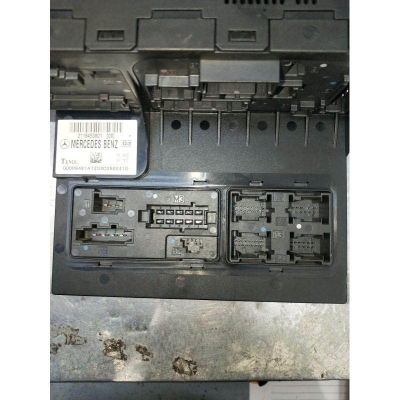 Recambio de caja reles / fusibles para mercedes-benz clase e (w211) berlina e 320 cdi (211.026) referencia OEM IAM 2115453801 A1