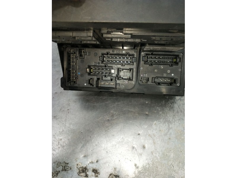 Recambio de caja reles / fusibles para mercedes-benz clase e (w211) berlina e 320 cdi (211.026) referencia OEM IAM 2115453801 A1