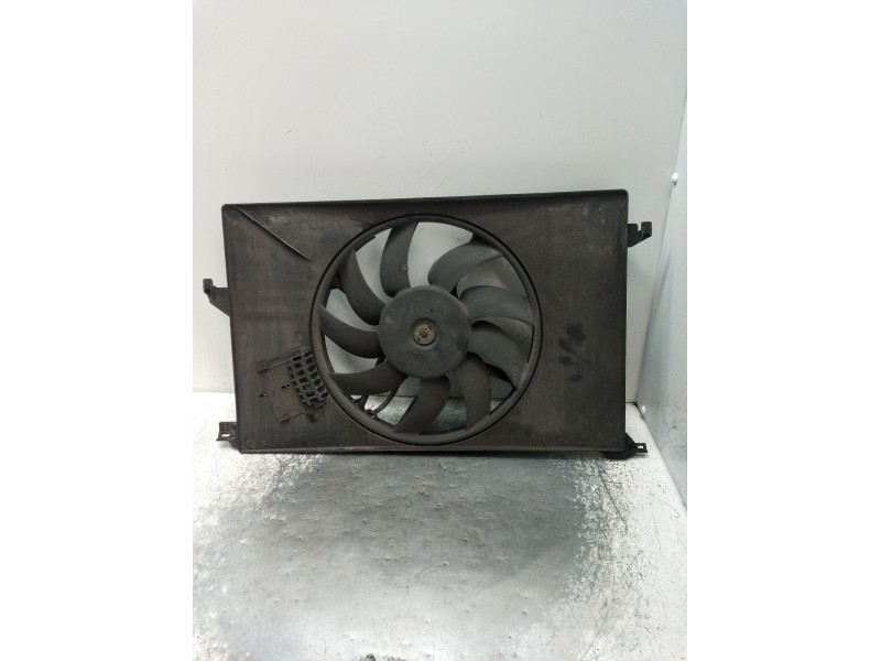 Recambio de electroventilador para opel vectra c berlina club referencia OEM IAM 24410990 870731V 03