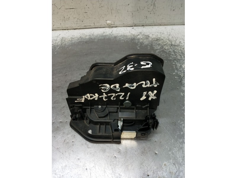 Recambio de motor cierre centralizado trasero derecho para bmw x1 (e84) sdrive 18 d referencia OEM IAM 7229460  5P