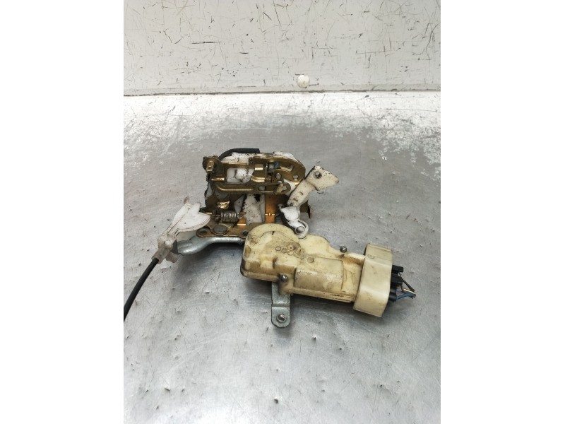 Recambio de motor cierre centralizado delantero izquierdo para toyota yaris (ncp1/nlp1/scp1) 1.4 turbodiesel cat referencia OEM 