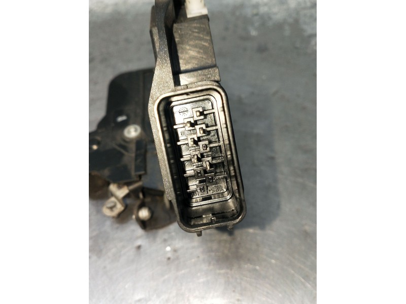 Recambio de motor cierre centralizado delantero derecho para ford focus ii (da_, hcp, dp) 1.6 tdci referencia OEM IAM 3M5AR21812