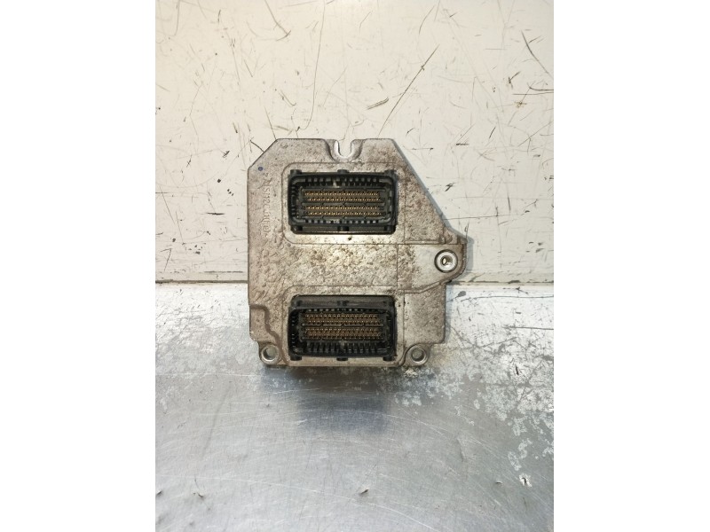 Recambio de centralita motor uce para opel vectra c berlina club referencia OEM IAM 55354416 S0400404 4050610435 5WK9374 03