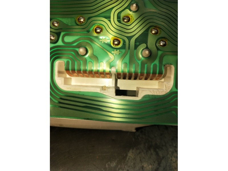 Recambio de cuadro instrumentos para toyota yaris (ncp1/nlp1/scp1) 1.4 turbodiesel cat referencia OEM IAM 838000D451 216769925A 