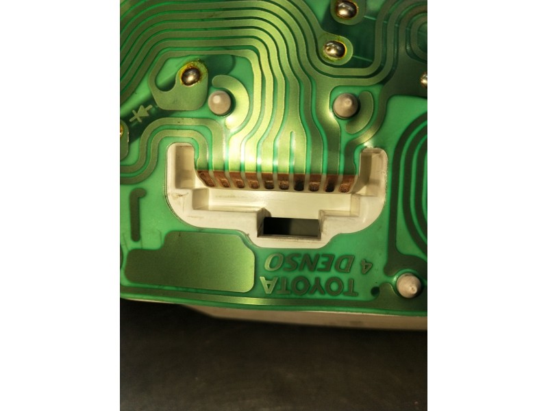 Recambio de cuadro instrumentos para toyota yaris (ncp1/nlp1/scp1) 1.4 turbodiesel cat referencia OEM IAM 838000D451 216769925A 