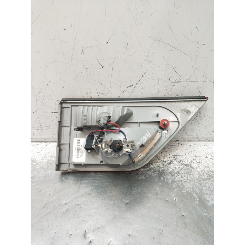 Recambio de piloto trasero derecho interior para bmw x3 (e83) 3.0 d referencia OEM IAM 7162214 761012 07