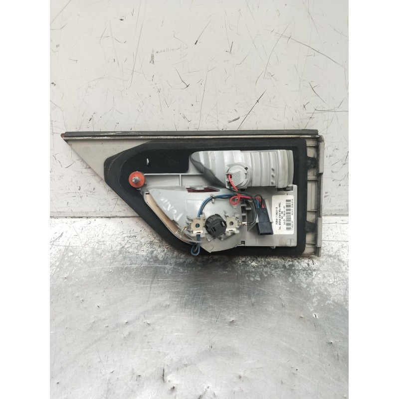 Recambio de piloto trasero izquierdo interior para bmw x3 (e83) 3.0 d referencia OEM IAM 7162213  07