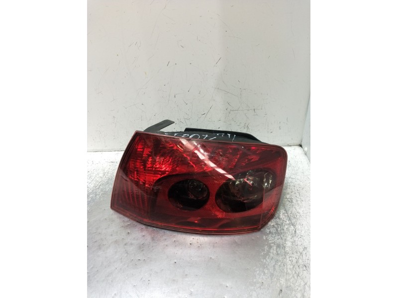 Recambio de piloto trasero derecho para peugeot 407 (6d_) 2.0 hdi 135 (6drhrh, 6drhre, 6drhrg, 6drhrj) referencia OEM IAM   