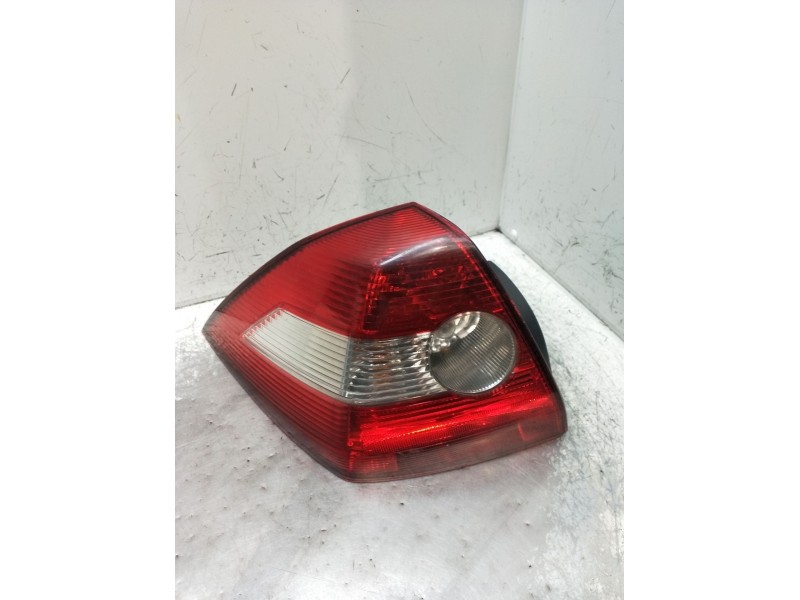 Recambio de piloto trasero izquierdo para renault megane ii sedán (lm0/1_) 1.5 dci (lm02, lm13, lm2a) referencia OEM IAM   