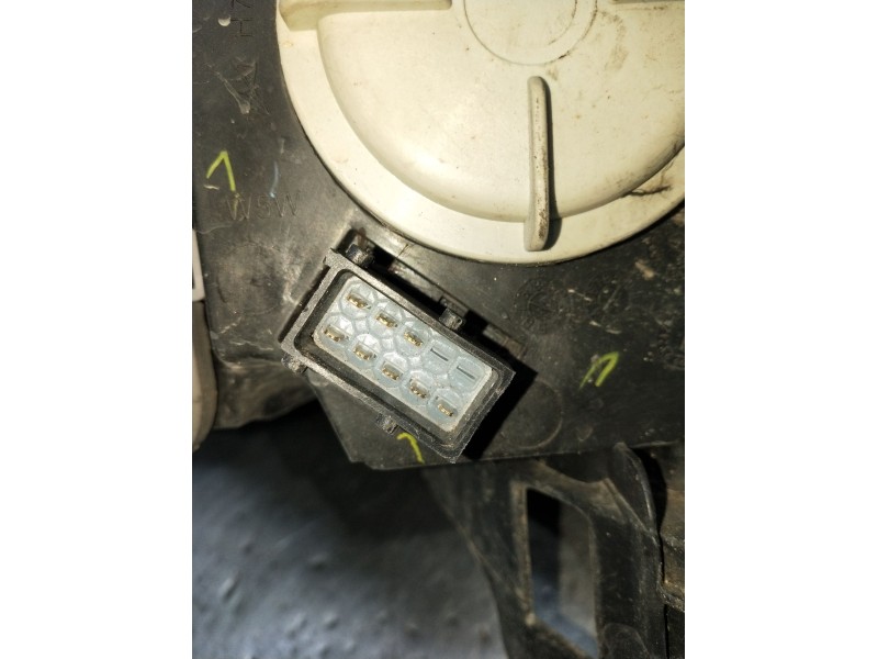 Recambio de faro derecho para opel corsa c (x01) 1.7 cdti (f08, f68) referencia OEM IAM   